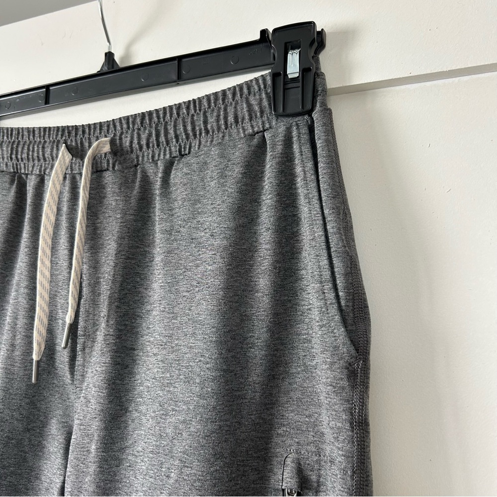 Vuori Sunday Performance Jogger Charcoal Heather Size Small - Picture 5 of 11